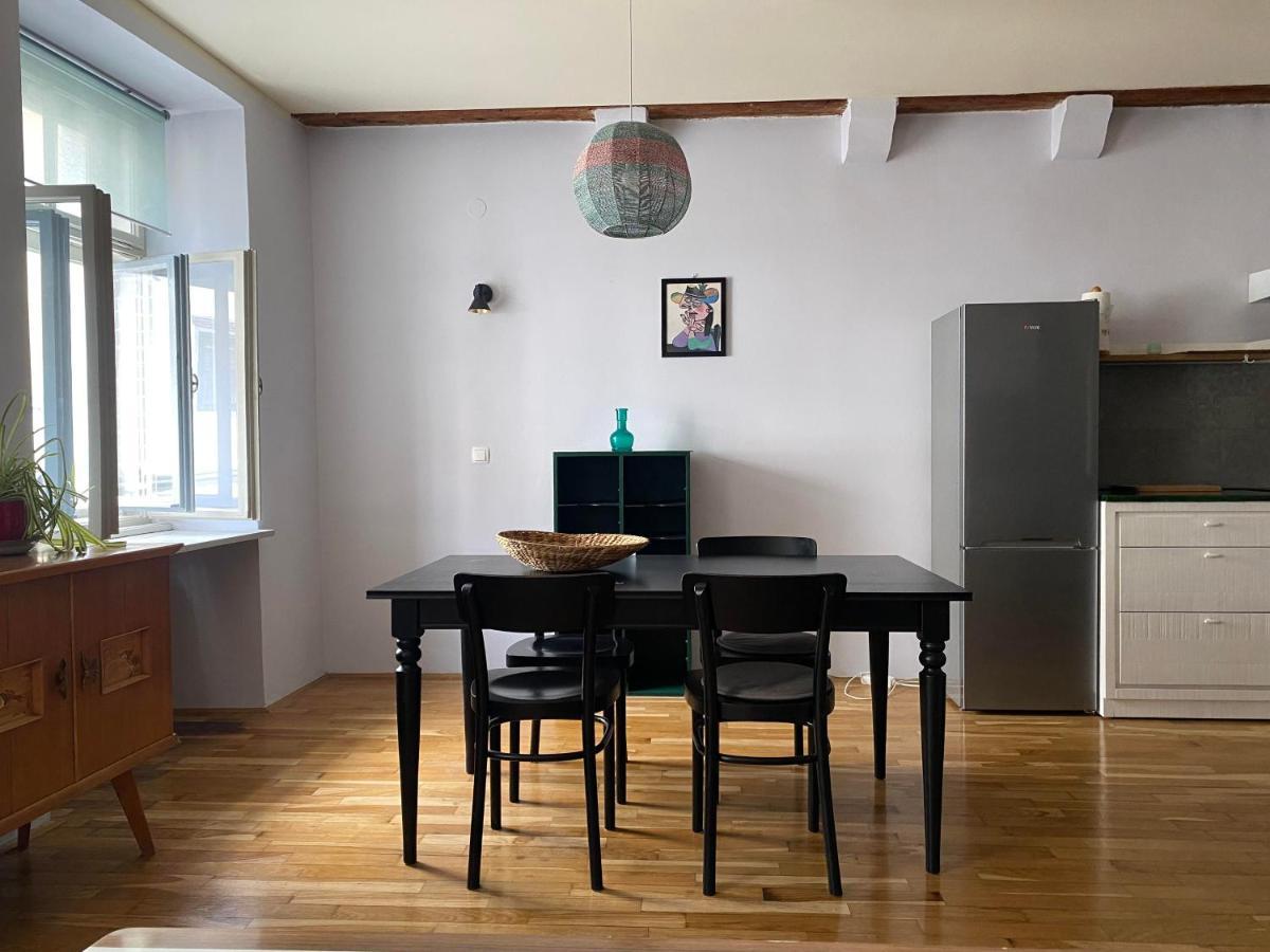 Vintage Charm Apartment Любляна Экстерьер фото